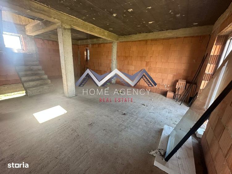 Casă cu 4 camere în Odăile