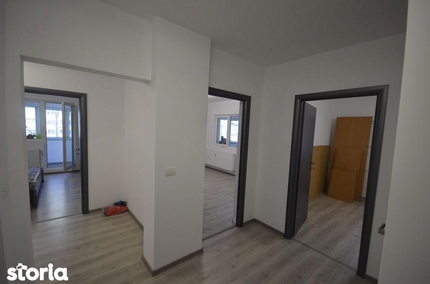 Apartament cu 4 camere decomandat, mobilat în Pantelimon