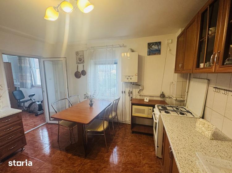 Apartament cu 2 camere decomandat, mobilat în Girocului