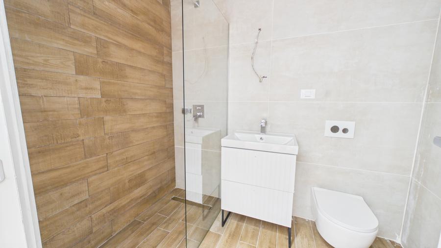 Apartament cu 2 camere semidecomandat în Grivița