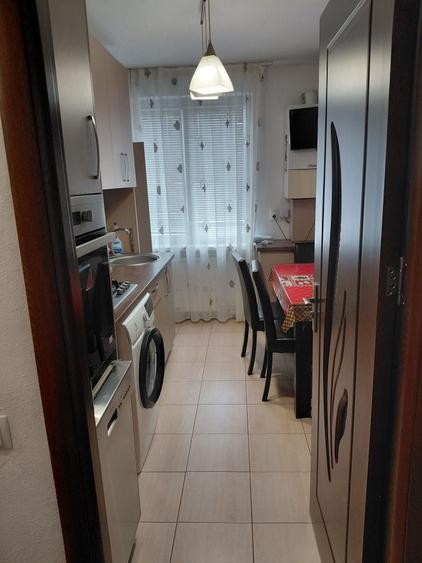Apartament cu 2 camere decomandat în Lazaret