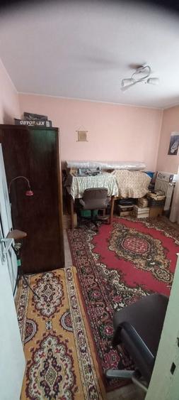 Apartament cu 3 camere semidecomandat în Mazepa 1