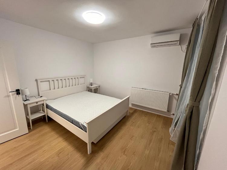 Apartament cu 3 camere semidecomandat în Titan