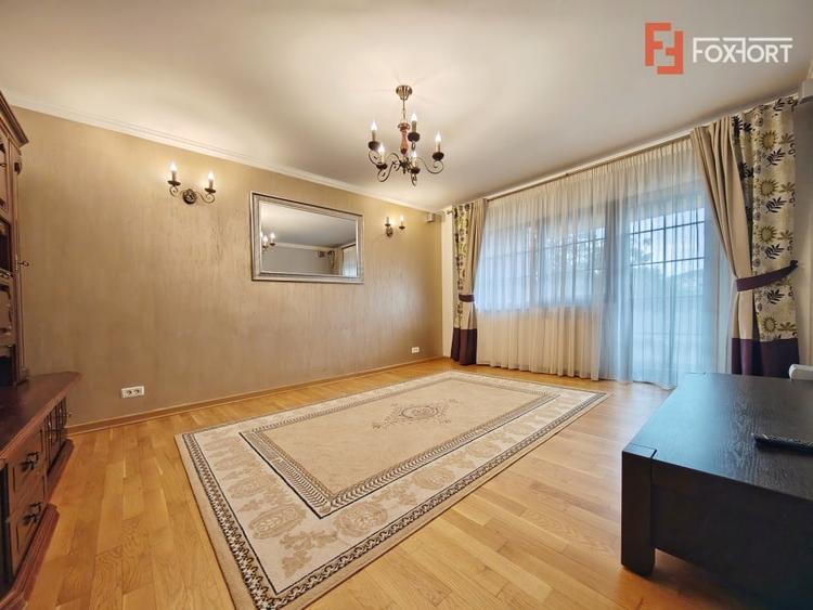 Apartament cu 3 camere decomandat, mobilat în Girocului