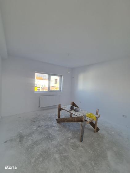 Casă cu 4 camere în Vidra