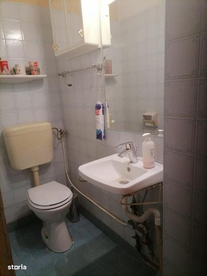 Apartament cu 3 camere decomandat în Baba Novac