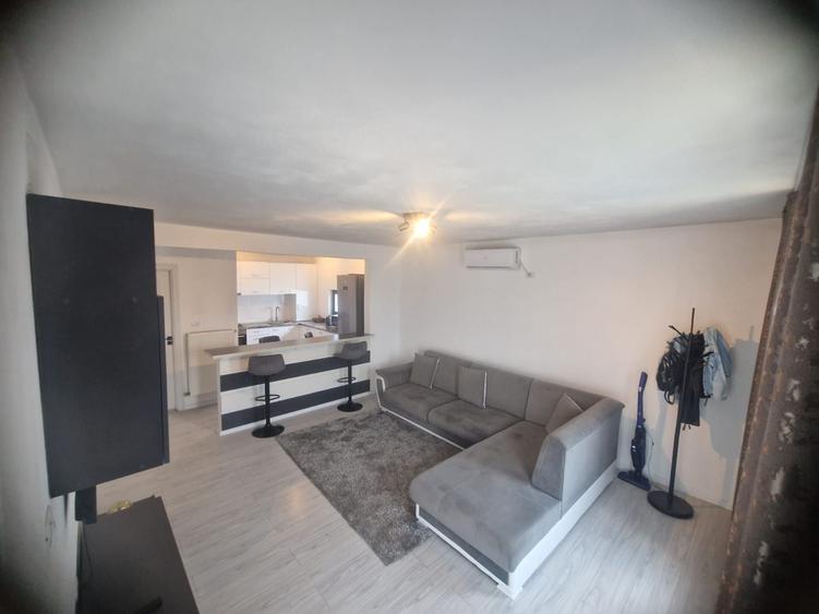 Casă cu 3 camere în Piscani