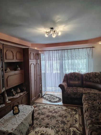 Apartament cu 3 camere decomandat în Râșnov Romacril