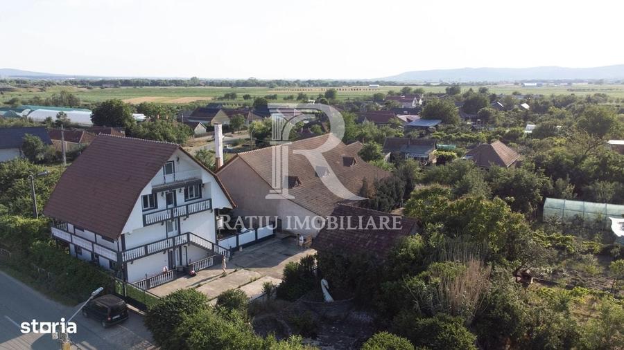 Casă cu 4 camere în Sântandrei