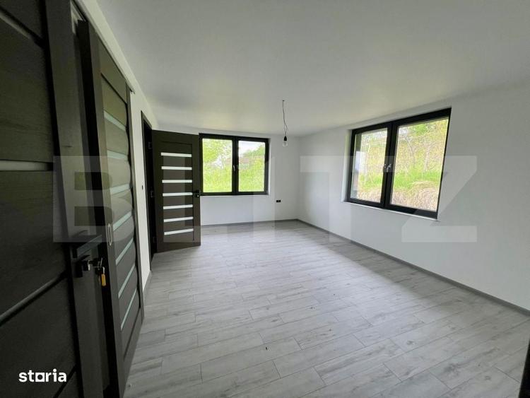 Casă cu 3 camere în Dumbrava