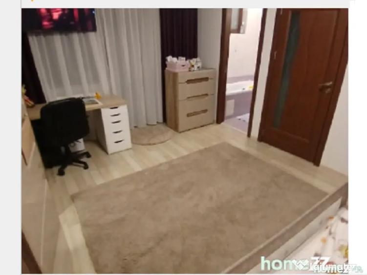 Casă cu 5 camere cu Teren 155 Mp în Central