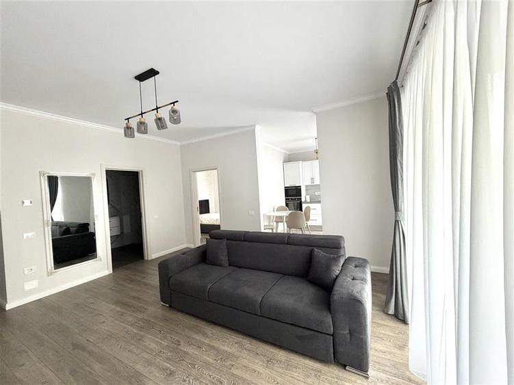 Apartament cu 2 camere semidecomandat în Sânmartin