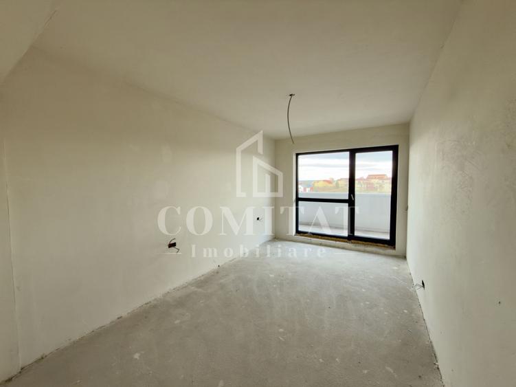 Apartament cu 4 camere semidecomandat în Zorilor