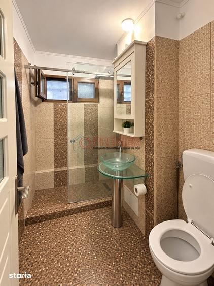 Apartament cu 3 camere decomandat în Berceni