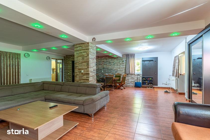 Casă cu 6 camere cu Teren 500 Mp în Central