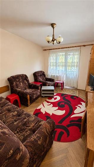Apartament cu 3 camere decomandat în Vest