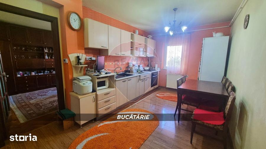 OCAZIE!!! Apartament cu 3 camere, 2 bai et. 2 Str. Hortensiei CENTRAL - 7