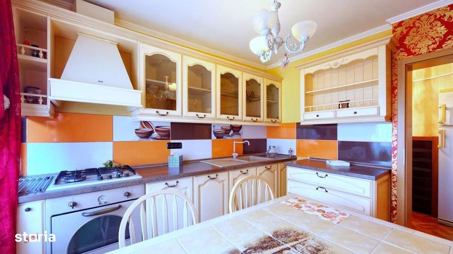 Apartament cu 4 camere, mobilat în Moșilor