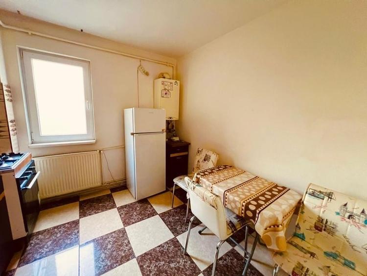 Apartament cu 2 camere, mobilat în Gării
