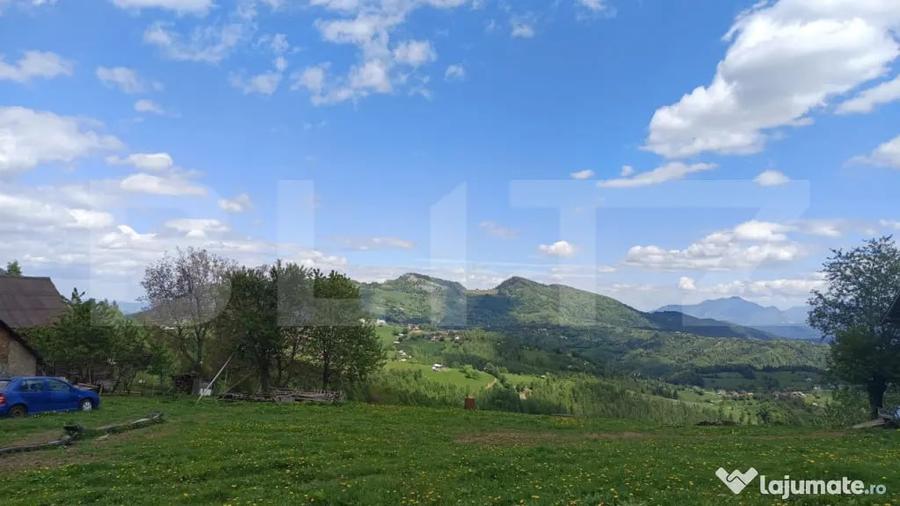 Casă cu 1 camere cu Teren 1093 Mp în Peștera