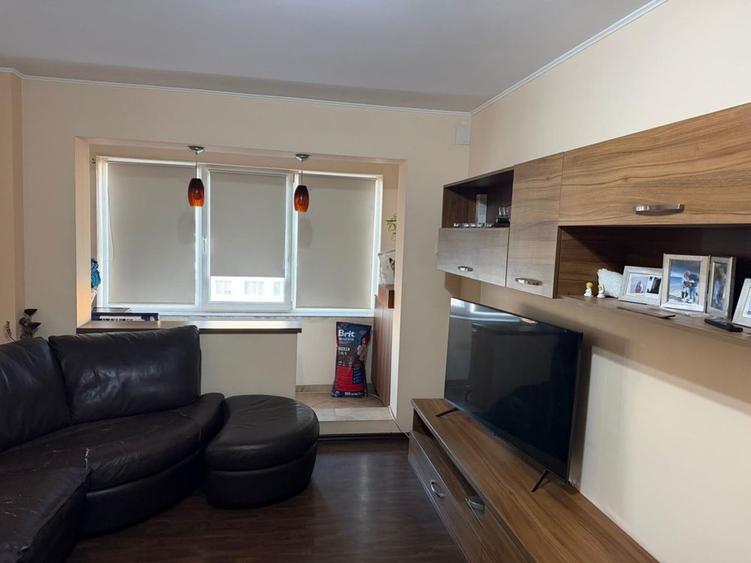 Apartament cu 2 camere decomandat în Colentina