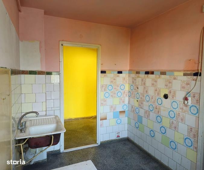 3 camere de renovat /investitie Bulevardul Brancoveanu - 1