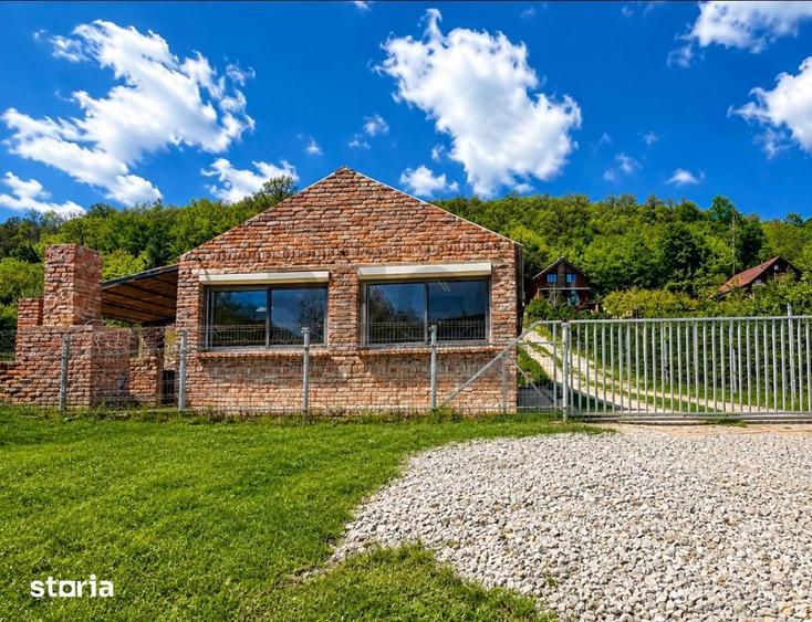 Casă cu 3 camere cu Teren 1100 Mp în Vârciorog