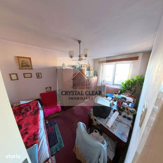Apartament cu 3 camere decomandat în 1848