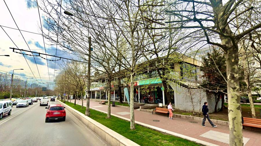 Spațiu comercial, de 30 mp, în Titan