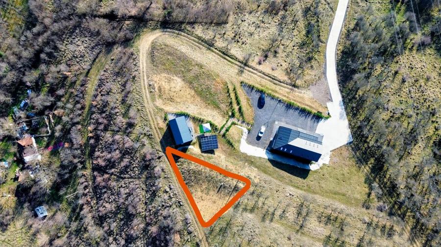 Teren Construcții intravilan de 400 mp, în Călugareni