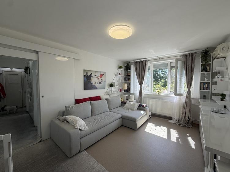 Apartament cu 2 camere decomandat, mobilat în Titan