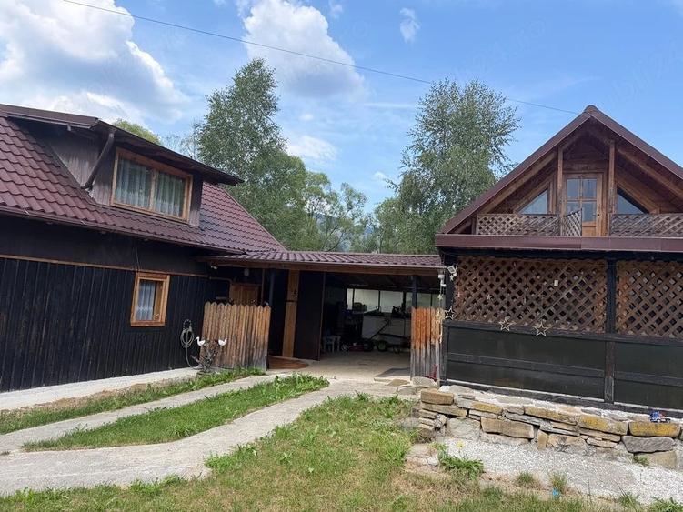 Casă cu 4 camere cu Teren 933 Mp în Frumosu