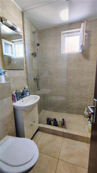 Apartament cu 2 camere semidecomandat, mobilat în Centrul Civic