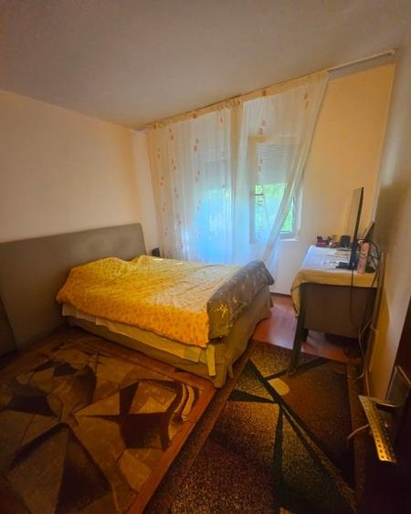 Apartament cu 3 camere decomandat în Pantelimon