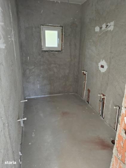 Casă cu 4 camere cu Teren 550 Mp în Balotești