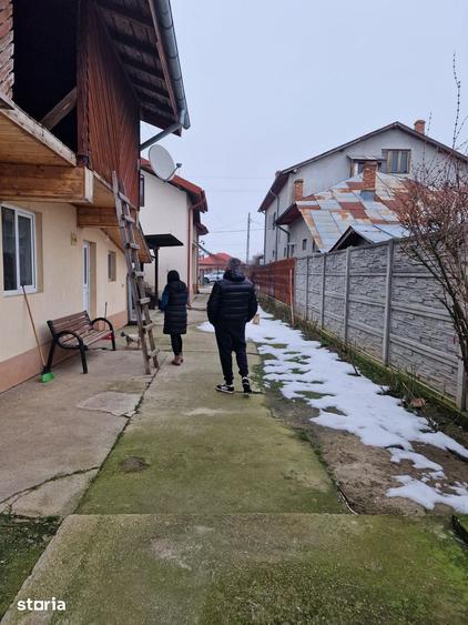 Casă cu 3 camere cu Teren 2722 Mp în Vidra