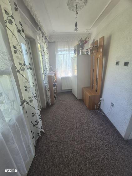 Casă cu 3 camere cu Teren 1132 Mp în Tomești