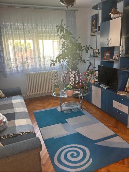 Casă cu 4 camere cu Teren 200 Mp în Reșița