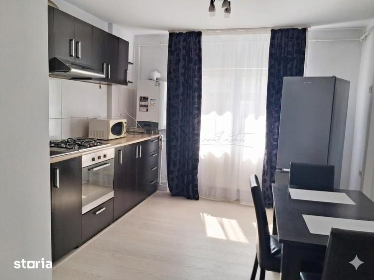 Apartament cu 4 camere, mobilat în Cantacuzino