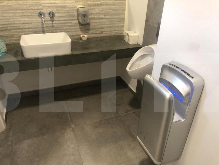 Birou, de 255 mp, în Mărăști