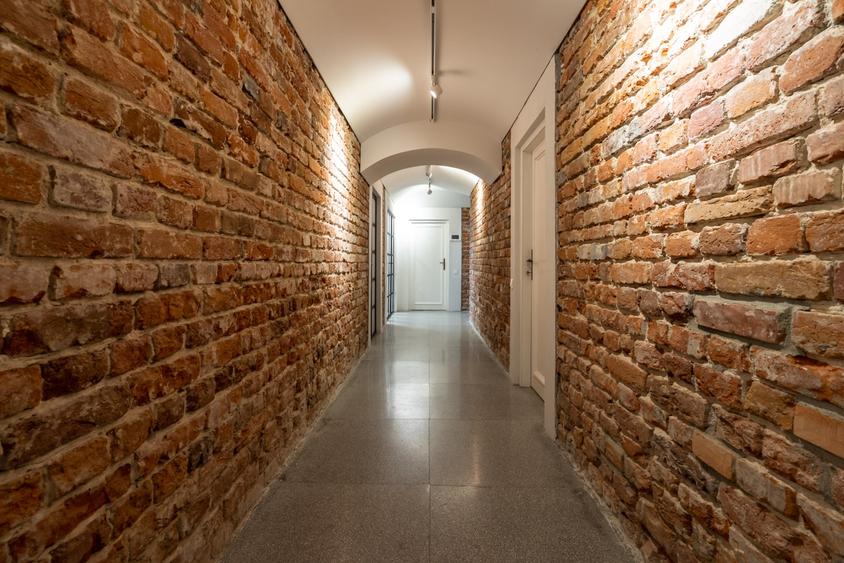 Casă individuală cu 8 camere cu Canalizare în Grădina Icoanei