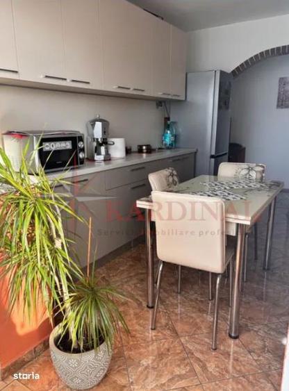 Apartament cu 2 camere decomandat, mobilat în Craiter