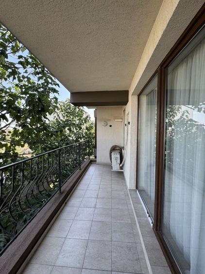 Apartament cu 2 camere decomandat, mobilat în Lacul Morii