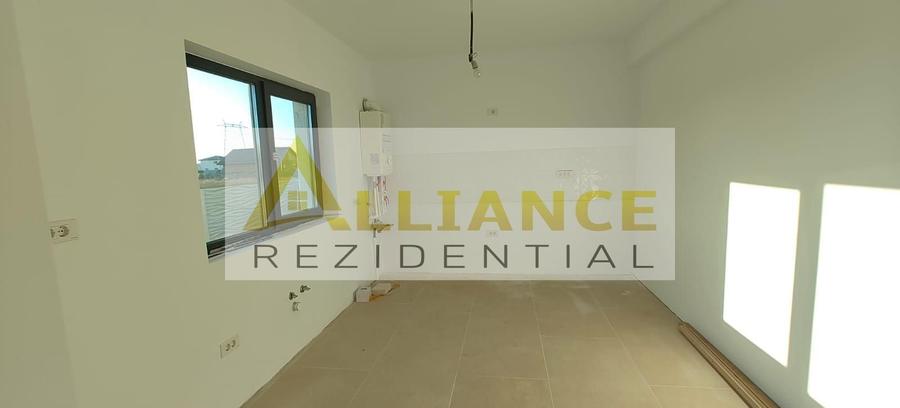 Casă individuală cu 4 camere cu Canalizare în Berceni