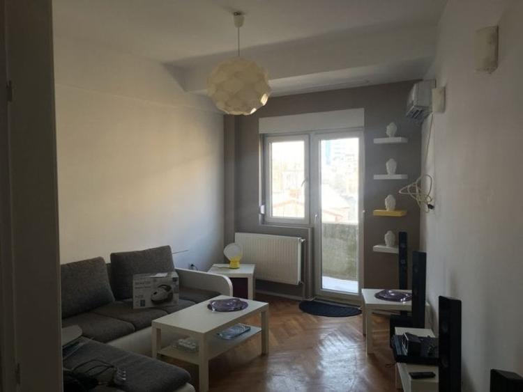 Apartament cu 2 camere decomandat, mobilat în Magheru