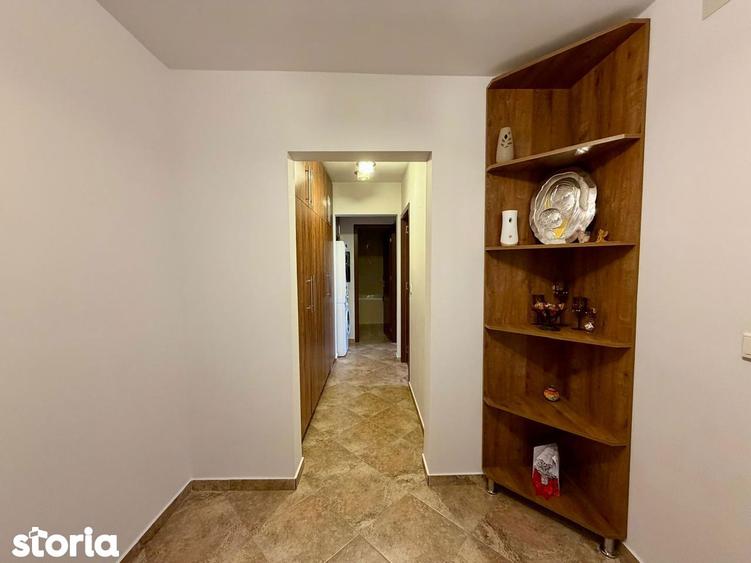 Apartament cu 3 camere decomandat, mobilat în Mircea cel Bătrân