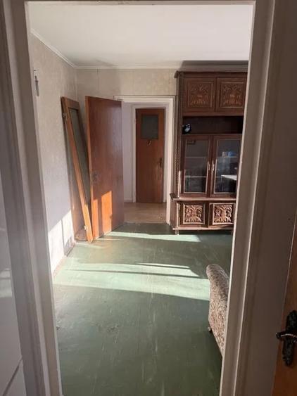 Apartament cu 3 camere decomandat, mobilat în Brâncoveanu