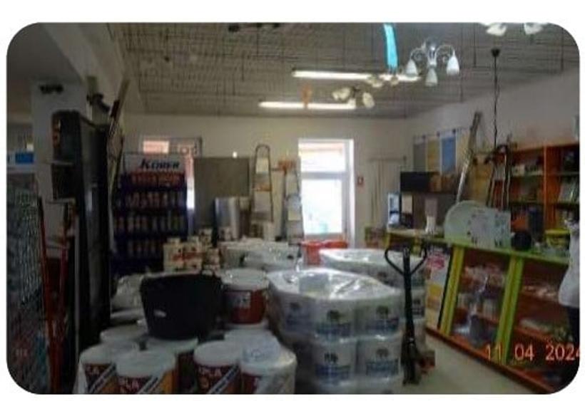 Spațiu comercial, de 286.73001098633 mp, în Sânandrei