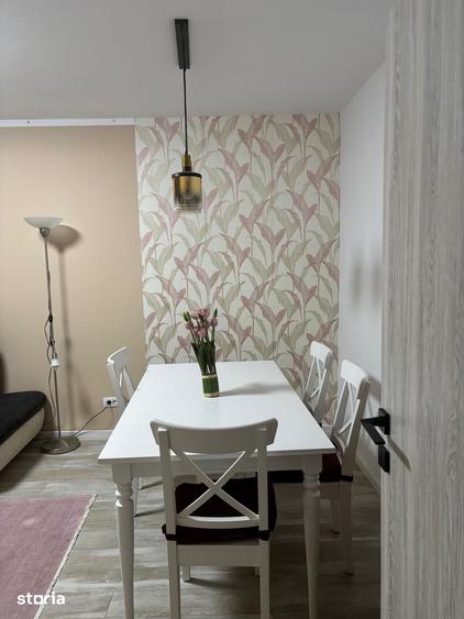 Apartament cu 3 camere în Drumul Taberei