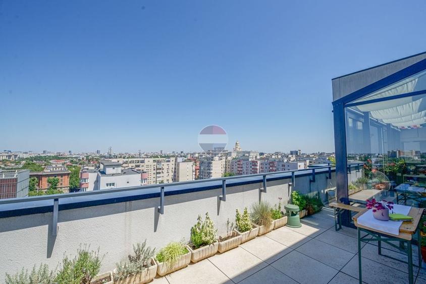 Apartament cu 4 camere decomandat, mobilat în Cotroceni